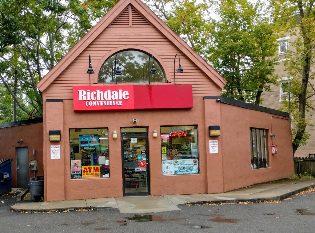 Ríchdale Convenience | 46 W Wyoming Ave, Melrose, MA 02176, USA | Phone: (781) 979-0928