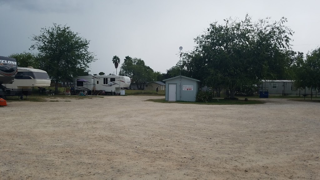 Country View RV Park | 2940 2nd St, Pleasanton, TX 78064, USA | Phone: (830) 570-8088