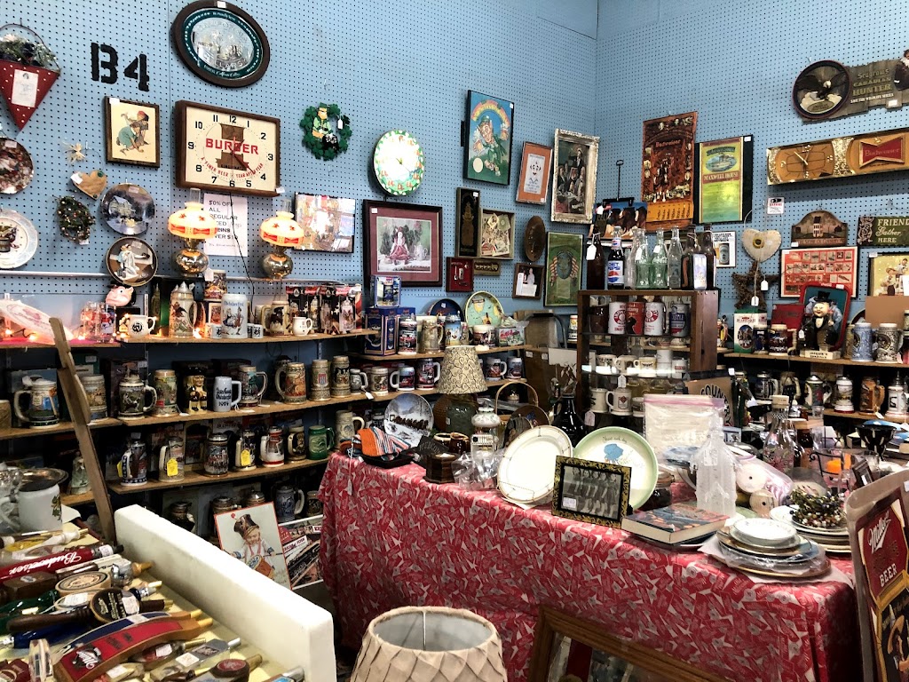 Lewiston Antique Mall | 2692 Saunders Settlement Rd, Sanborn, NY 14132, USA | Phone: (716) 628-0796