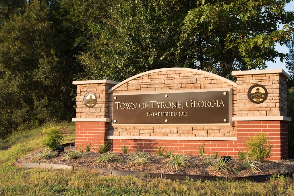 Tyrone Town Hall & Police Department | 950 Senoia Rd Suite A, Tyrone, GA 30290, USA | Phone: (770) 487-4038