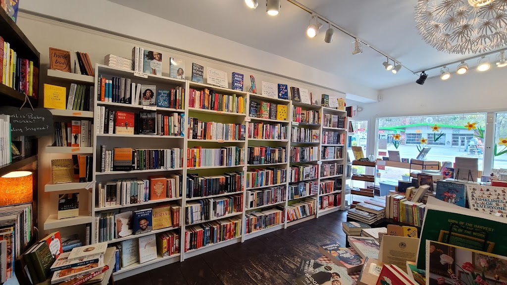 Booksy Galore | 67 Westchester Ave, Pound Ridge, NY 10576, USA | Phone: (914) 764-3171