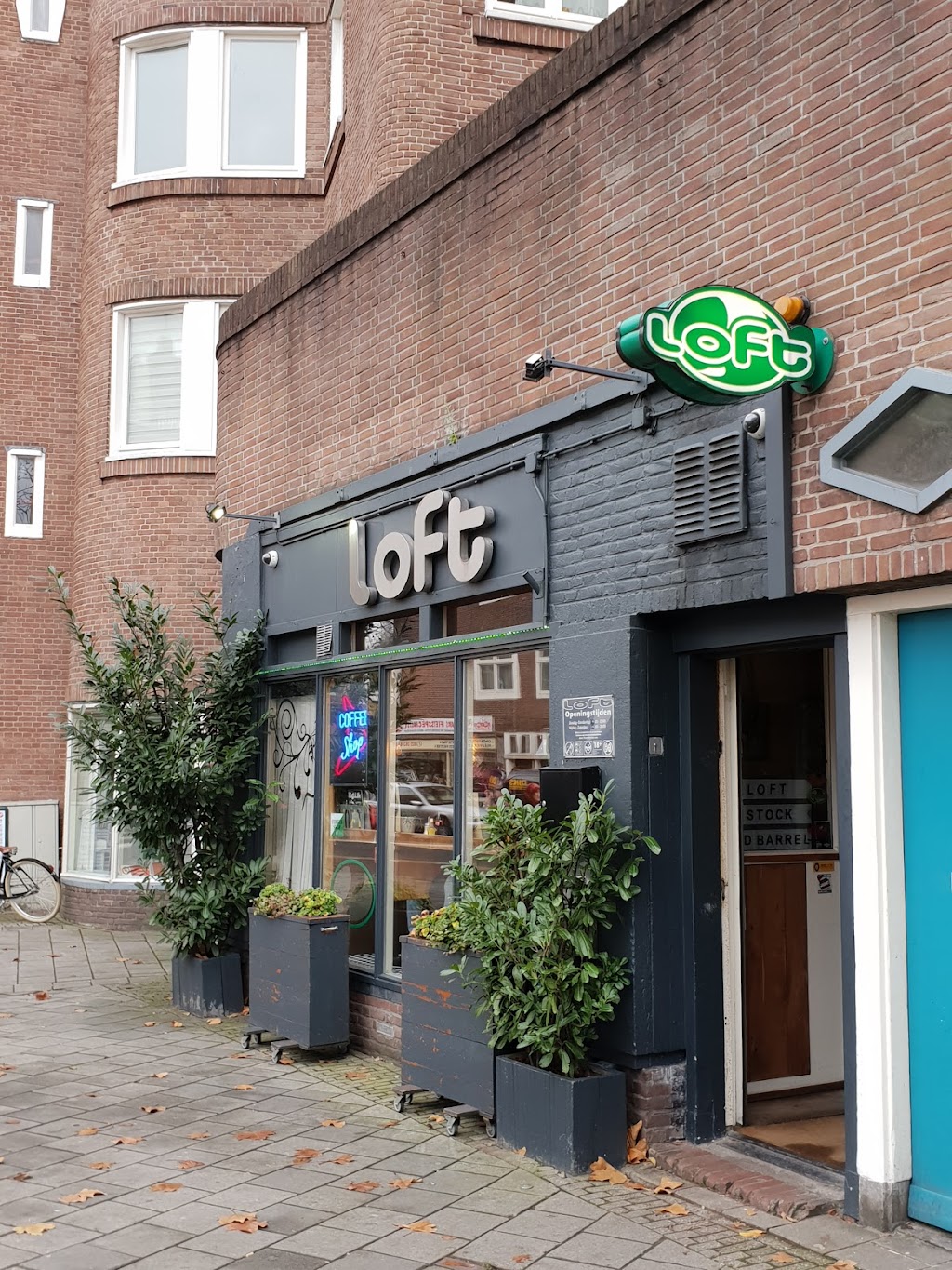 Coffeeshop Loft | Jan van Galenstraat 285HS, 1056 CA Amsterdam, Netherlands | Phone: 020 616 5134