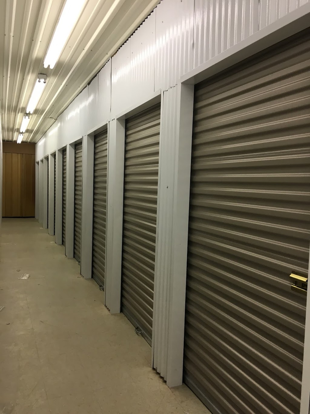 E-Z Indoor / Outdoor self Storage | 10265 US-50, Aurora, IN 47001, USA | Phone: (812) 290-4840