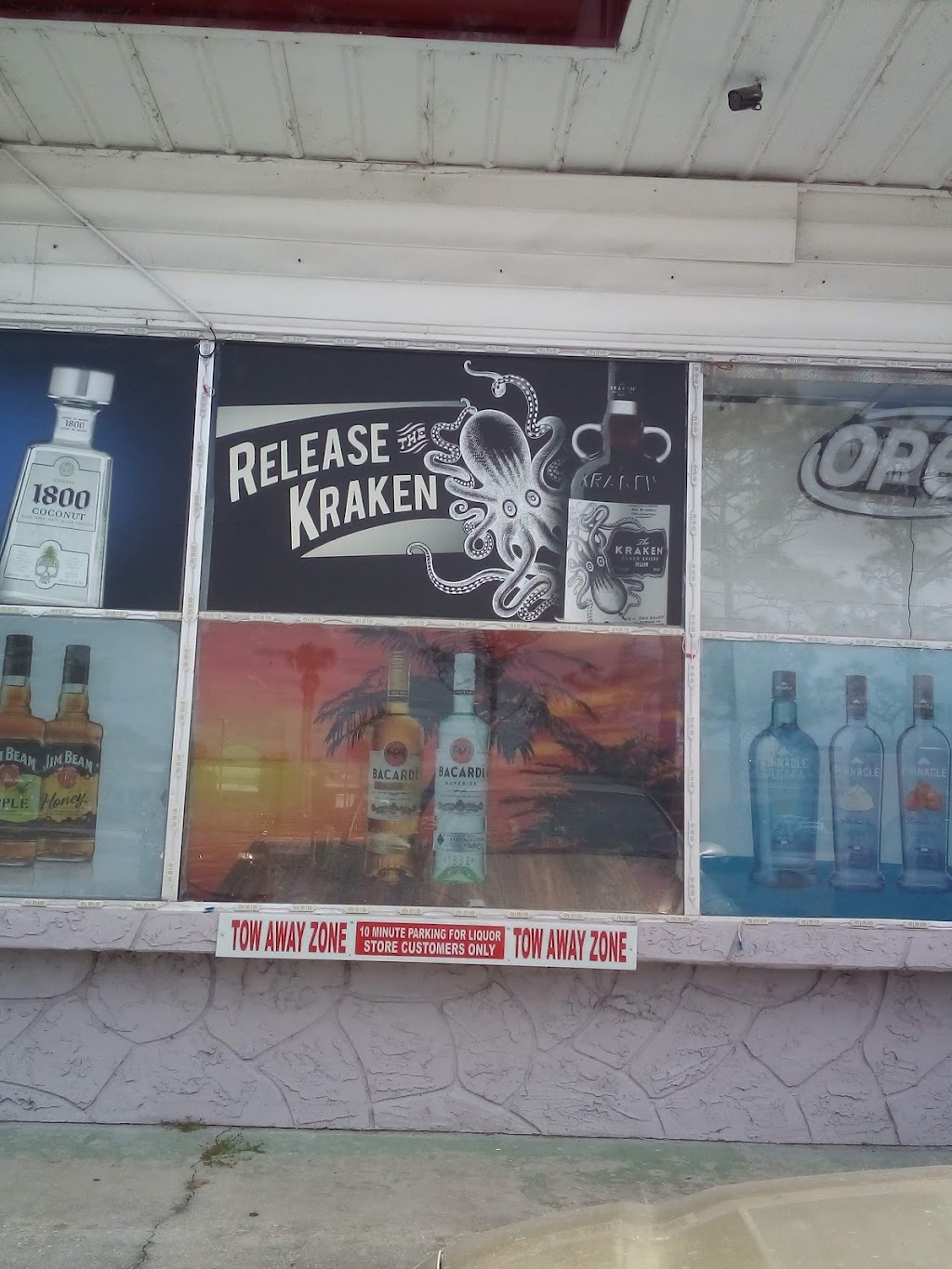 J & H Liquor | 7232 Brookridge Central Blvd, Brooksville, FL 34613, USA | Phone: (352) 597-3955