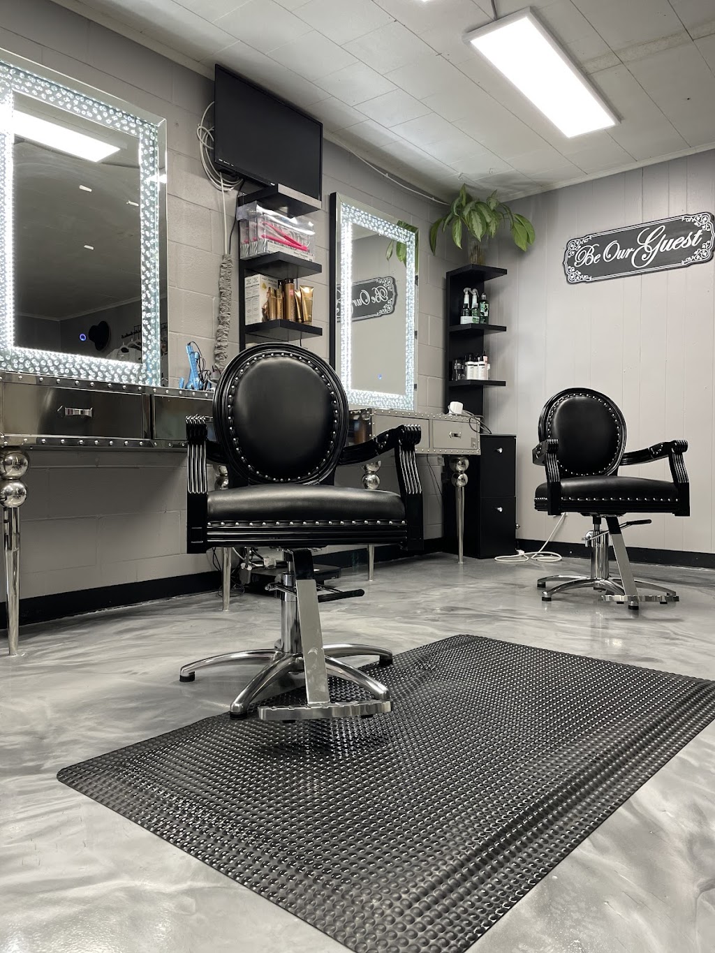 Marias Hair Studio | 14554 Cottonwood Ln, Conroe, TX 77306, USA | Phone: (936) 231-1066