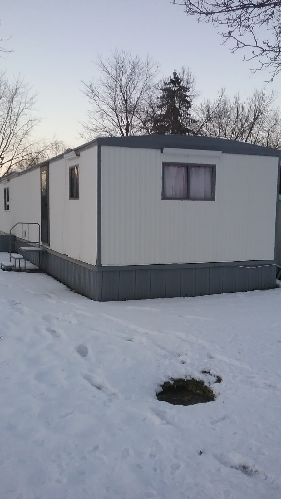 Pepin Woods Manufactured Home Community | 2118 Pioneer Rd, Red Wing, MN 55066, USA | Phone: (651) 388-3896