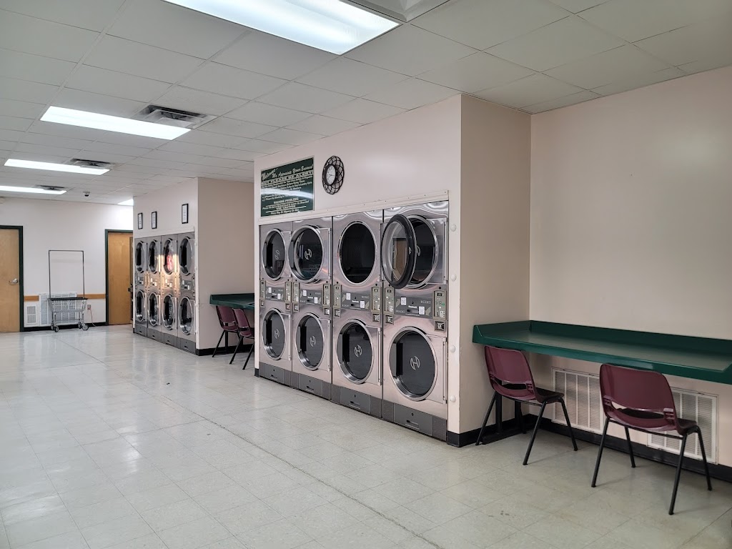 Extreme Clean Laundry-Car Wash | 3380 OH-125, Bethel, OH 45106, USA | Phone: (513) 734-9274