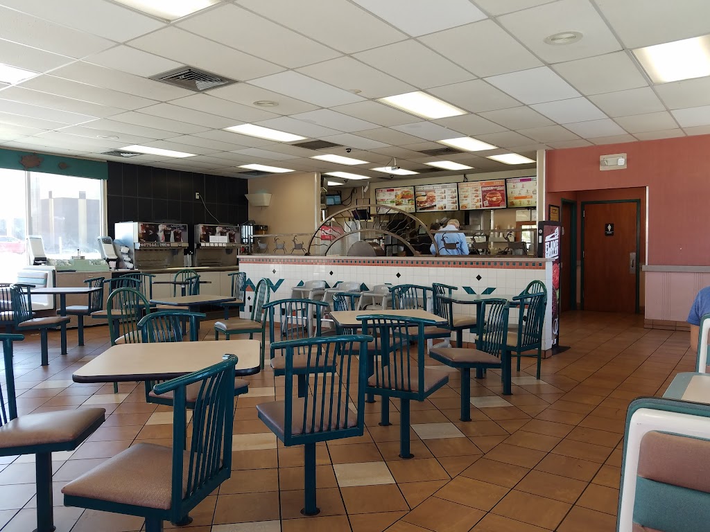 Burger King | 8328 N Cortaro Rd, Tucson, AZ 85743, USA | Phone: (520) 579-3422