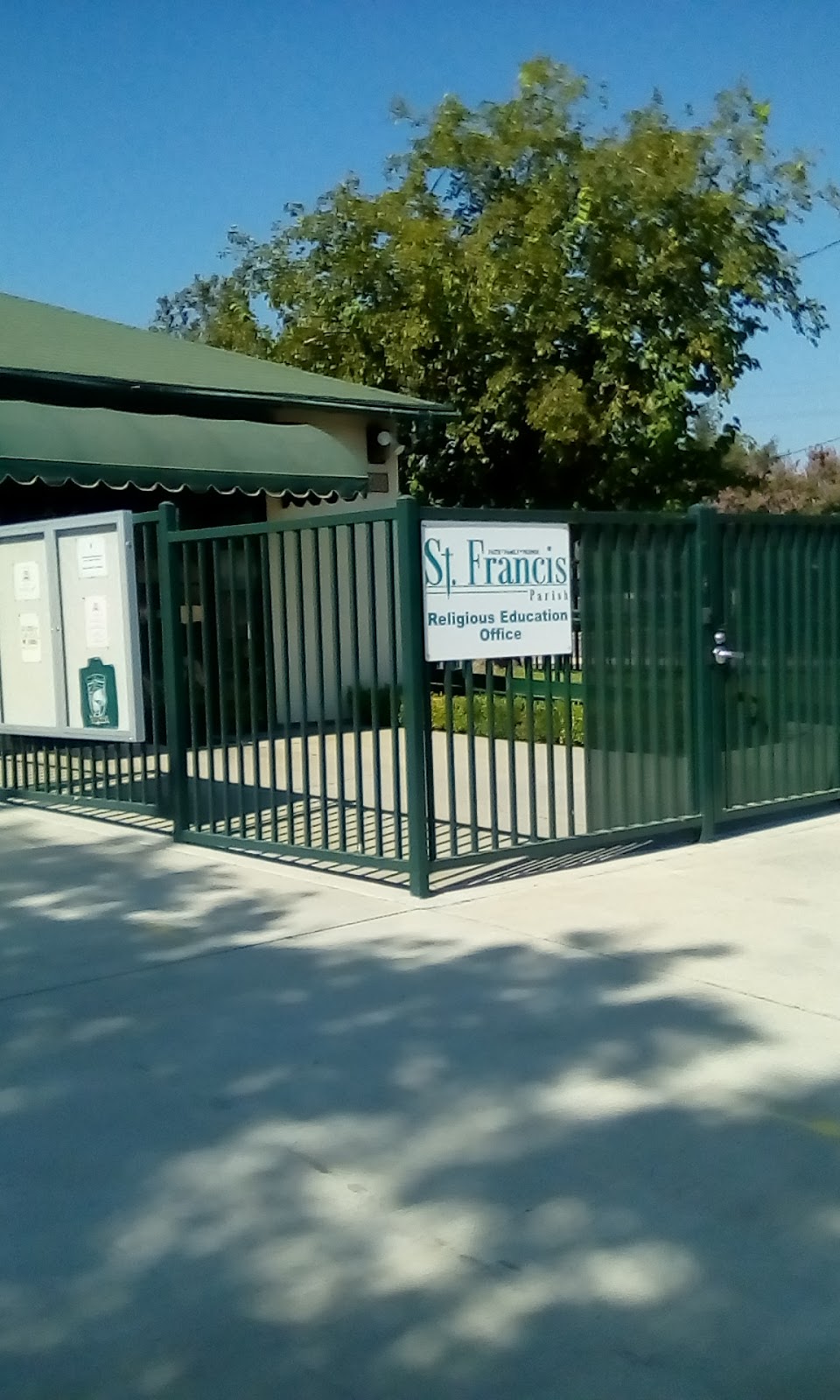 Saint Francis Parish School | 2516 Palm St, Bakersfield, CA 93304, USA | Phone: (661) 326-7955