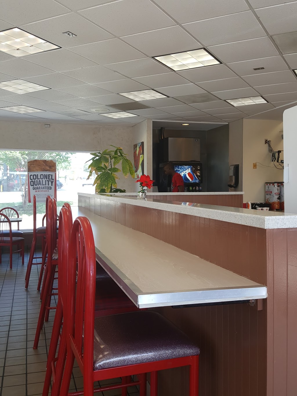 KFC | 2801 NE Green Oaks Blvd, Grand Prairie, TX 75050, USA | Phone: (817) 649-7617