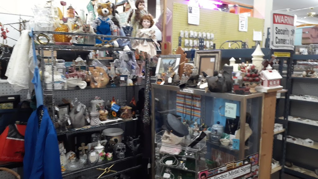 Generations Antique Mall | 4810 E 11th St, Tulsa, OK 74112, USA | Phone: (918) 834-7577