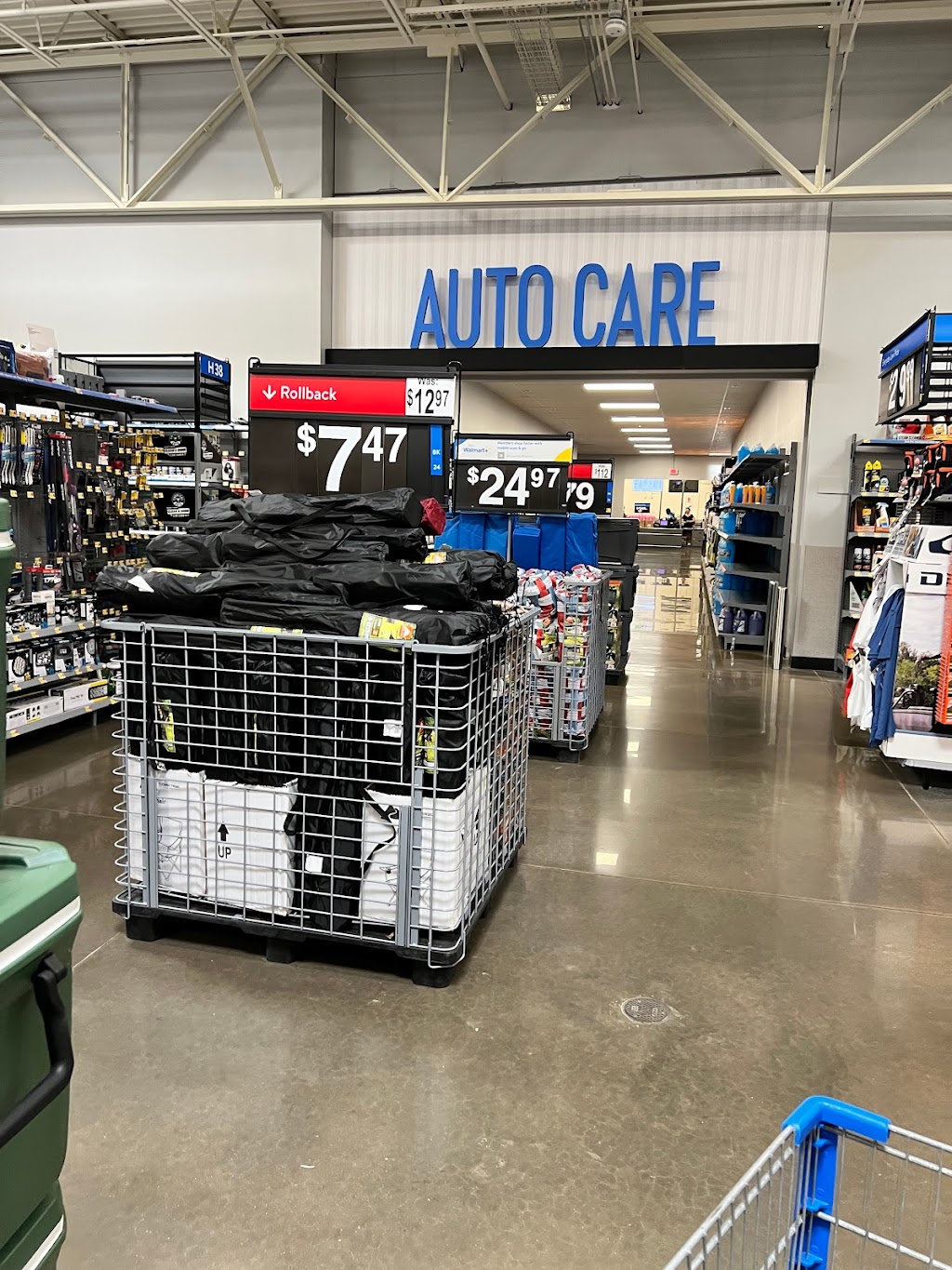 Walmart Auto Care Centers | 201 Highlands Blvd Dr, Manchester, MO 63011, USA | Phone: (636) 256-3149