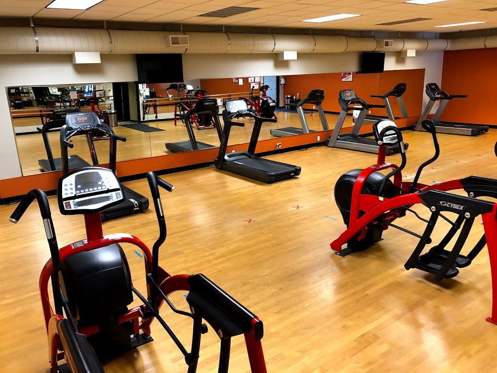 Snap Fitness Montgomery | 300 1st St N, Montgomery, MN 56069, USA | Phone: (507) 364-8050