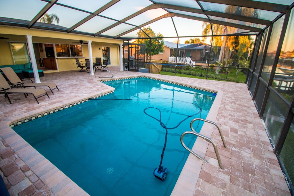 The Palm Tree Vacation Rental | 818 Eagle Ln, Apollo Beach, FL 33572, USA | Phone: (813) 541-3307