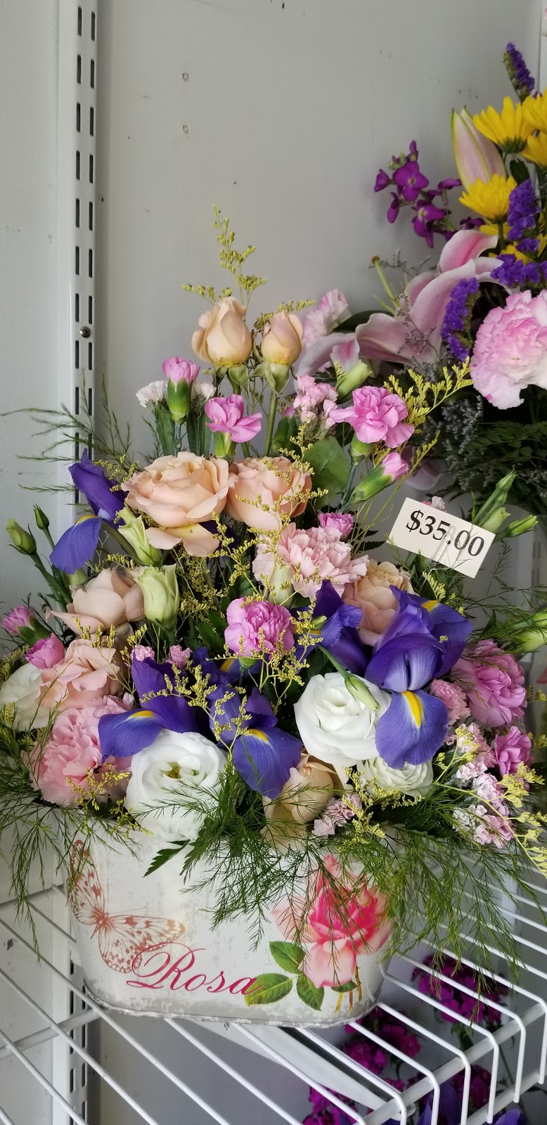 Blossoms Florist | 9219 Allen Rd, Allen Park, MI 48101, USA | Phone: (313) 389-5900