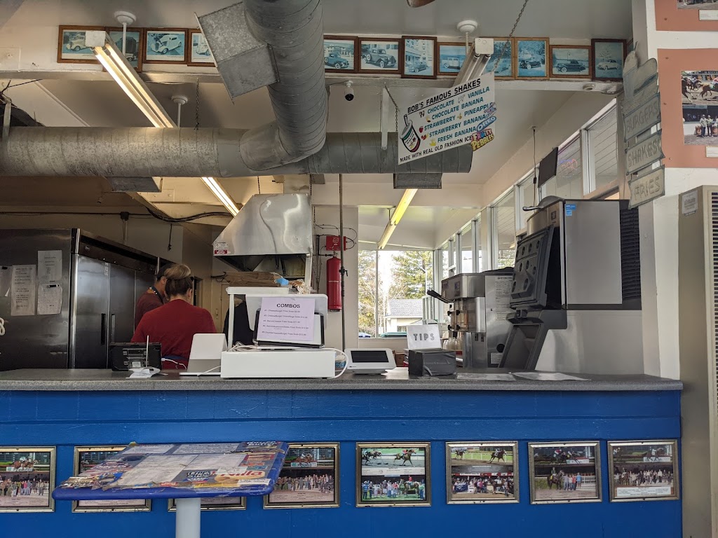 Bobs Giant Burgers | 4223 First St, Pleasanton, CA 94566, USA | Phone: (925) 846-4657