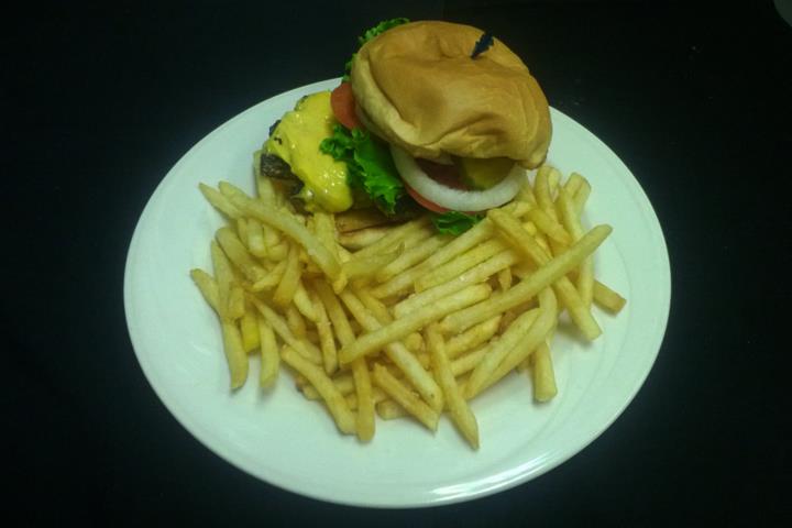 Chips Restaurant & Bar | 1499 N Chestnut St, Wahoo, NE 68066, USA | Phone: (402) 443-1164