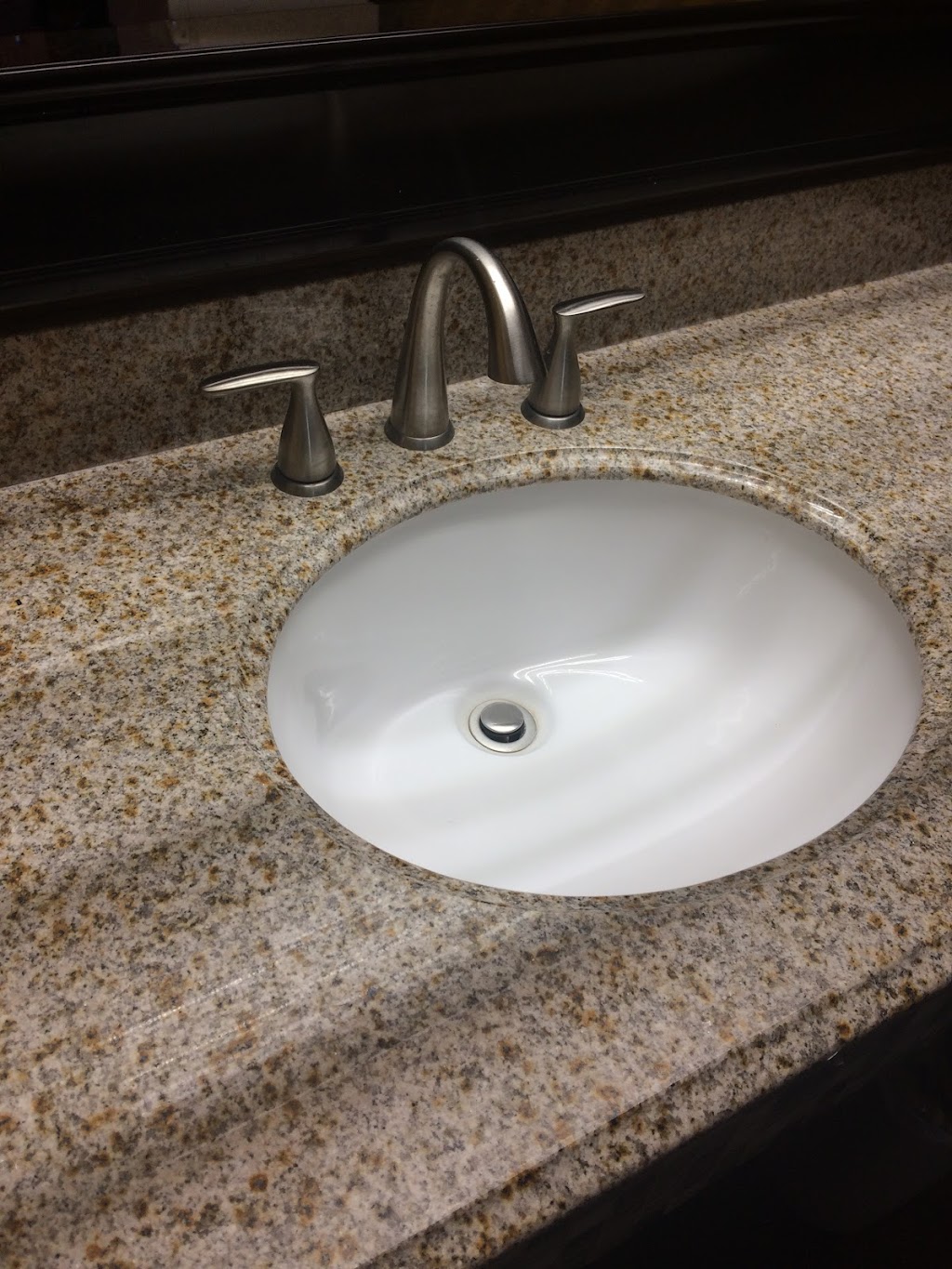 Royal Inn Motel | 9801 Hull Street Rd, Richmond, VA 23236, USA | Phone: (804) 276-4581