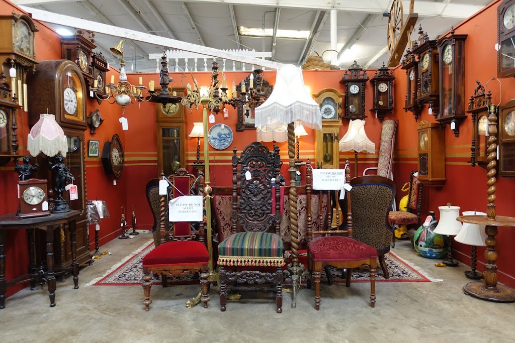 LoneStar Antiques | 5605 Denton Hwy, Haltom City, TX 76148, USA | Phone: (817) 503-0441