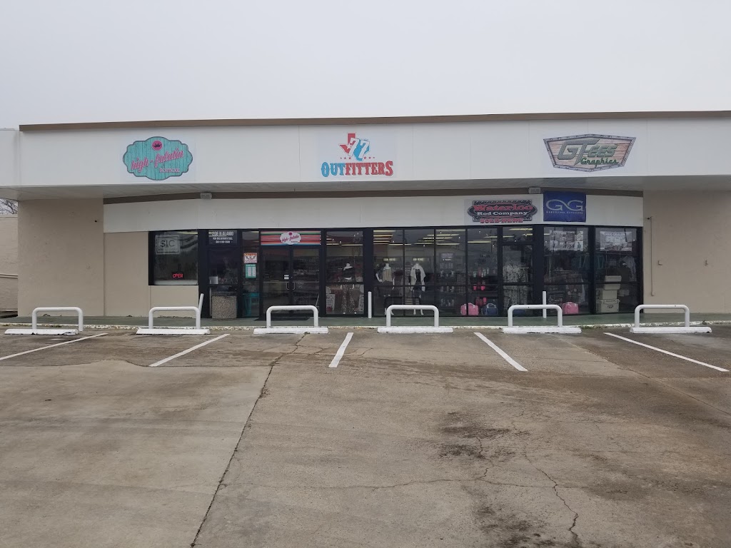 High-Falutin Boutique | 208 N Alamo St, Refugio, TX 78377, USA | Phone: (361) 526-7115