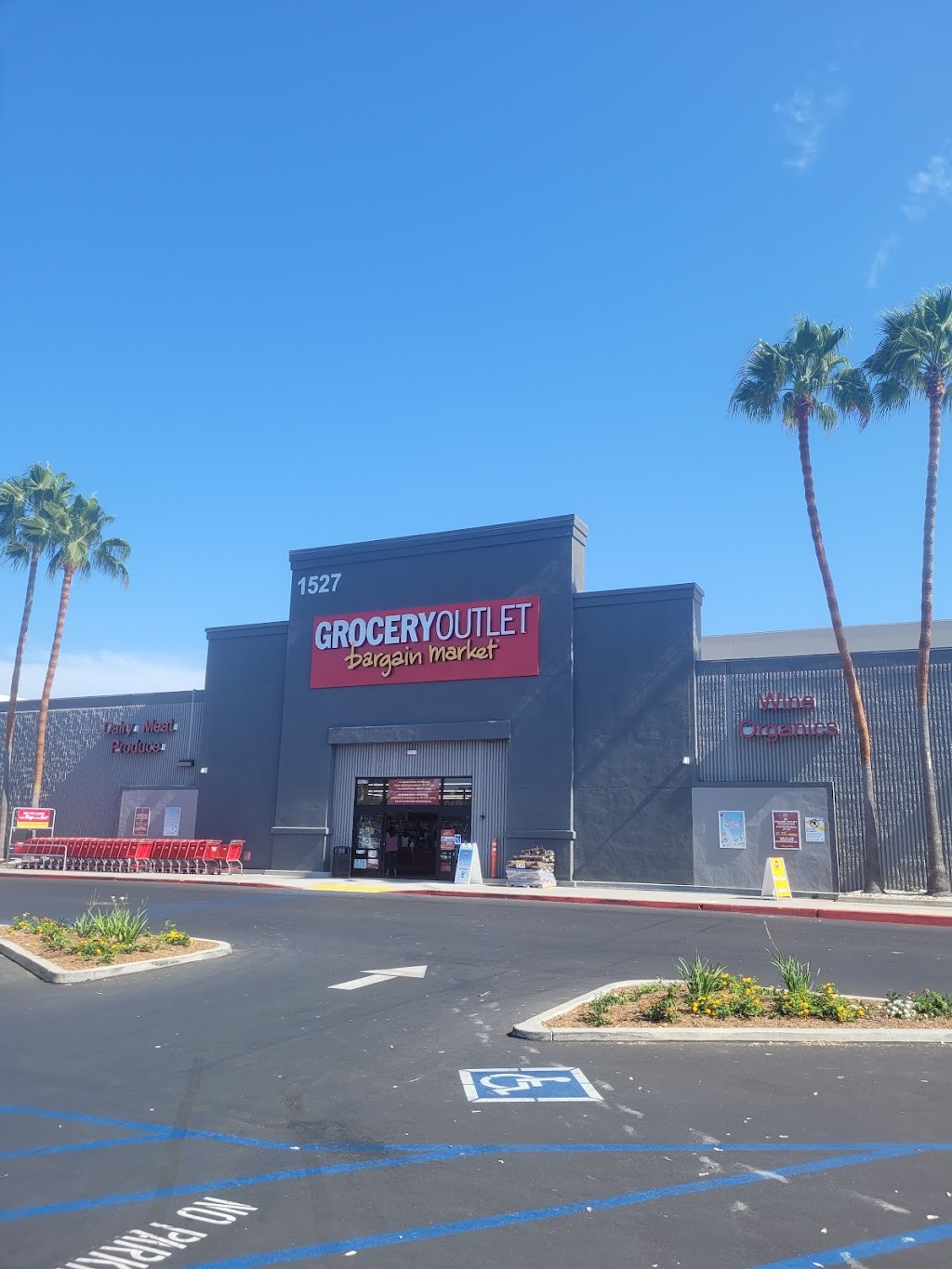 Grocery Outlet | 1527 Mission Ave, Oceanside, CA 92057, USA | Phone: (760) 696-9900