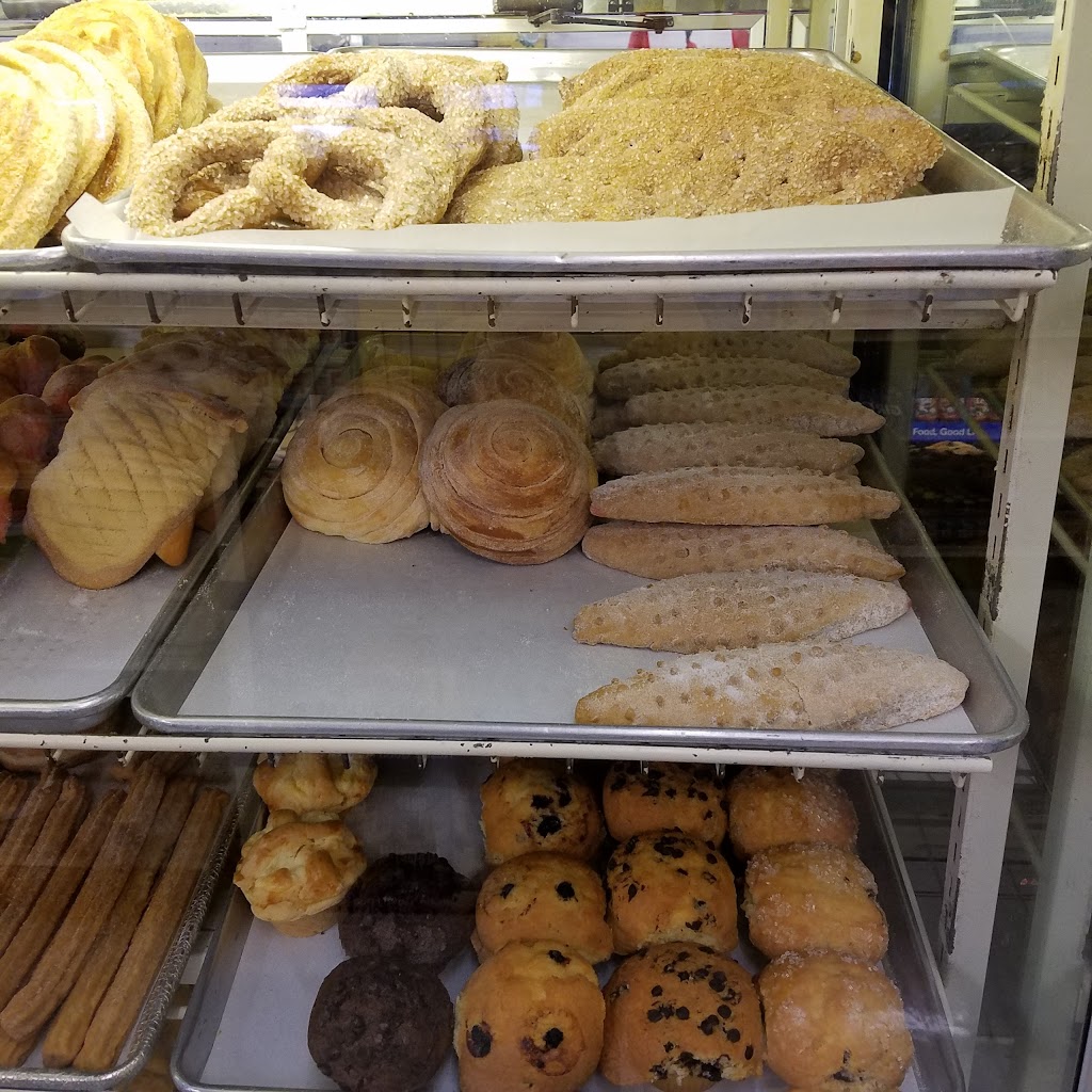 Panaderia Lupita | 490 N Adams St, Dixon, CA 95620, USA | Phone: (707) 678-0406