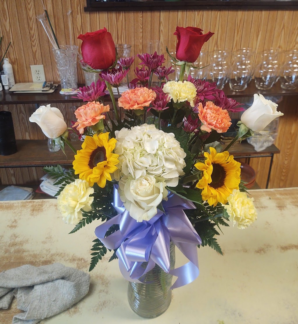 Sheldons Flowers | 713 Virginia Ave, Rochester, PA 15074, USA | Phone: (724) 775-8800