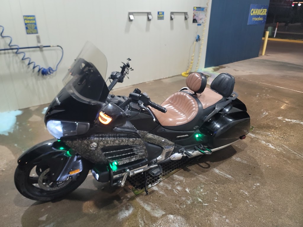 The Car Wash 122nd St | 7158 NW 122nd St, Oklahoma City, OK 73142, USA | Phone: (405) 441-3996