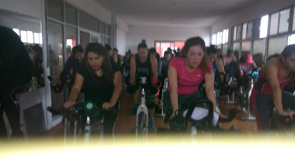 Rosarito Fitness Center | 22703, Calz. del Mar 34, Obrera, 22703 Rosarito, B.C., Mexico | Phone: 661 612 0243