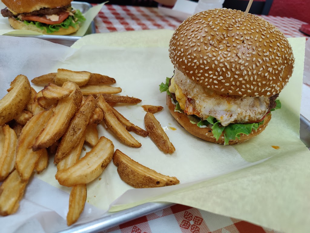 Moms Burgers & Wings | 26615 US-380 Ste 170, Providence Village, TX 76227, USA | Phone: (940) 365-9980