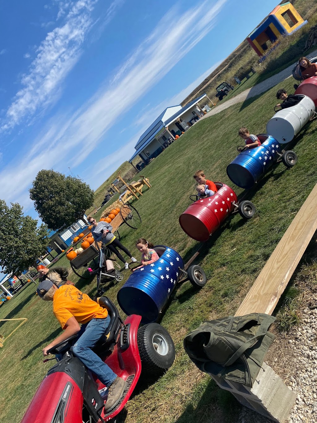 Grandpas Pumpkin Farm & Fireworks | 116 Street F32, Panama, IA 51562, USA | Phone: (712) 579-8901