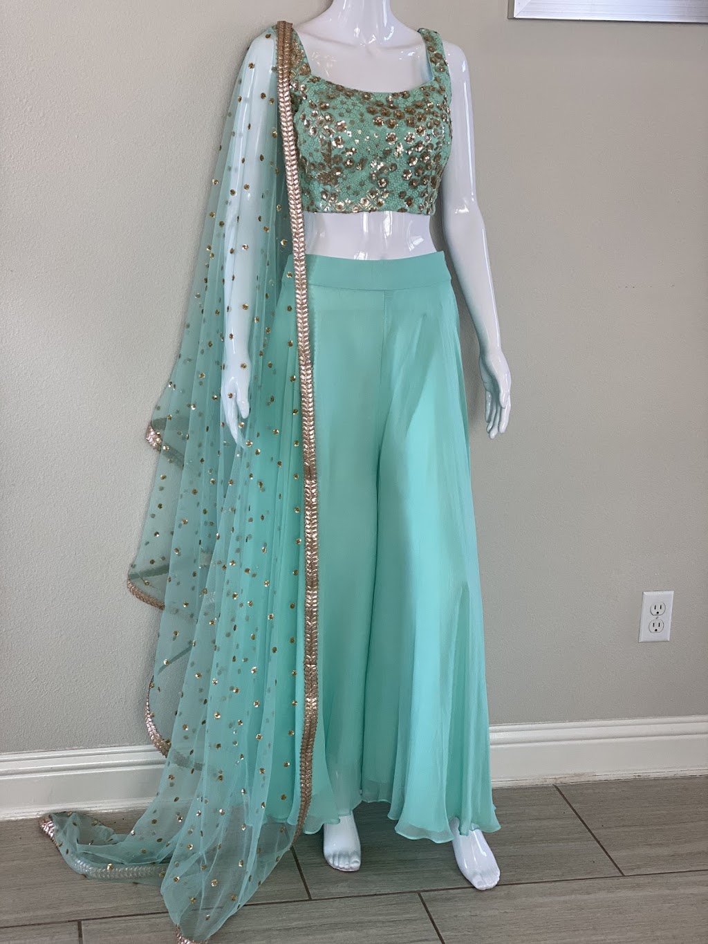 Smera Boutique [ Desi Fashion Ware] by appointment only | 4105 Lazy River Bend, Cedar Park, TX 78613, USA | Phone: (817) 846-1315