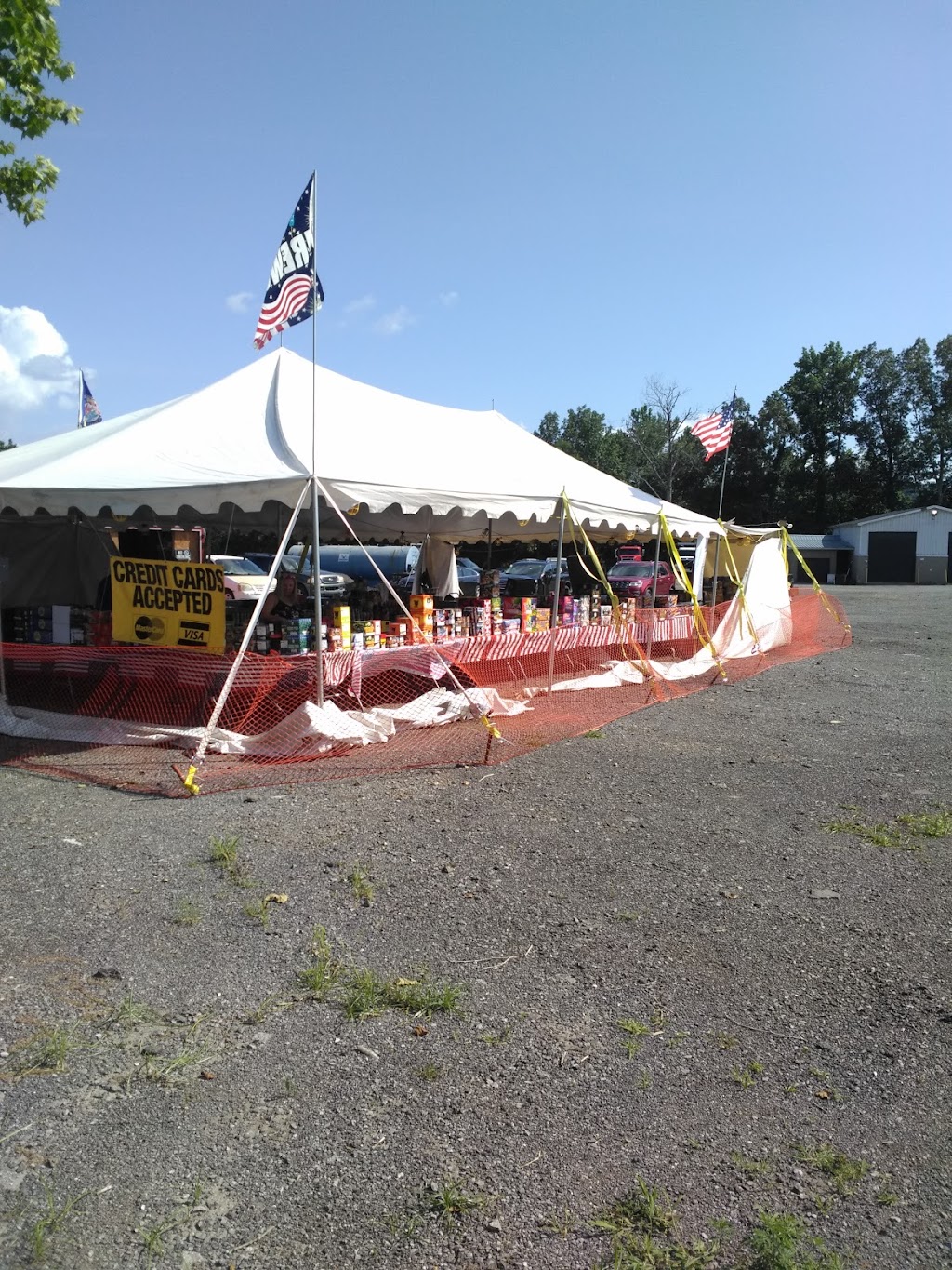 Sarges Fireworks | 2208 Hwy 12 South, Ashland City, TN 37015, USA | Phone: (615) 574-0785