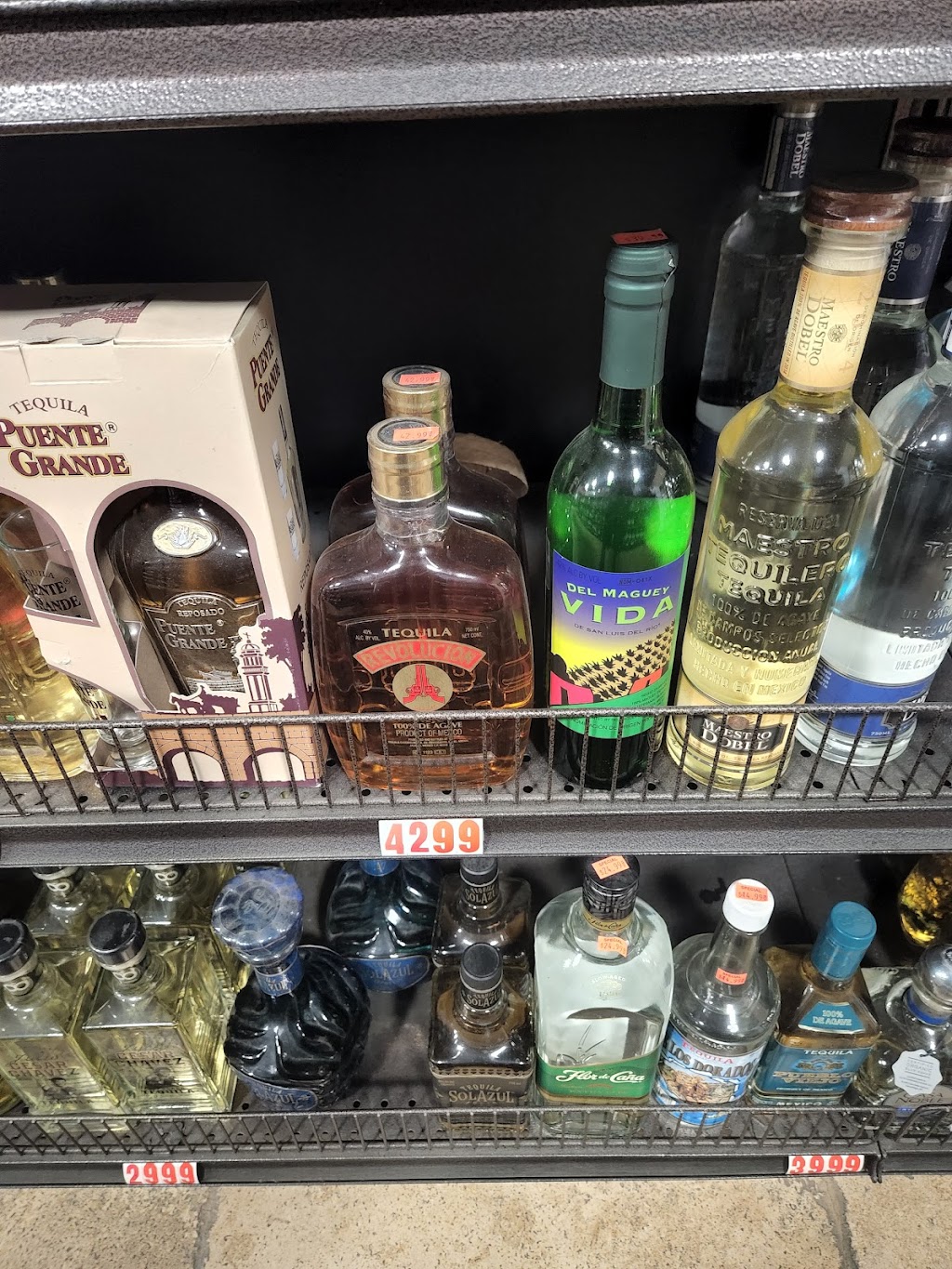 Liquor Castle | 12521 Victory Blvd, Valley Glen, CA 91606, USA | Phone: (818) 762-5757