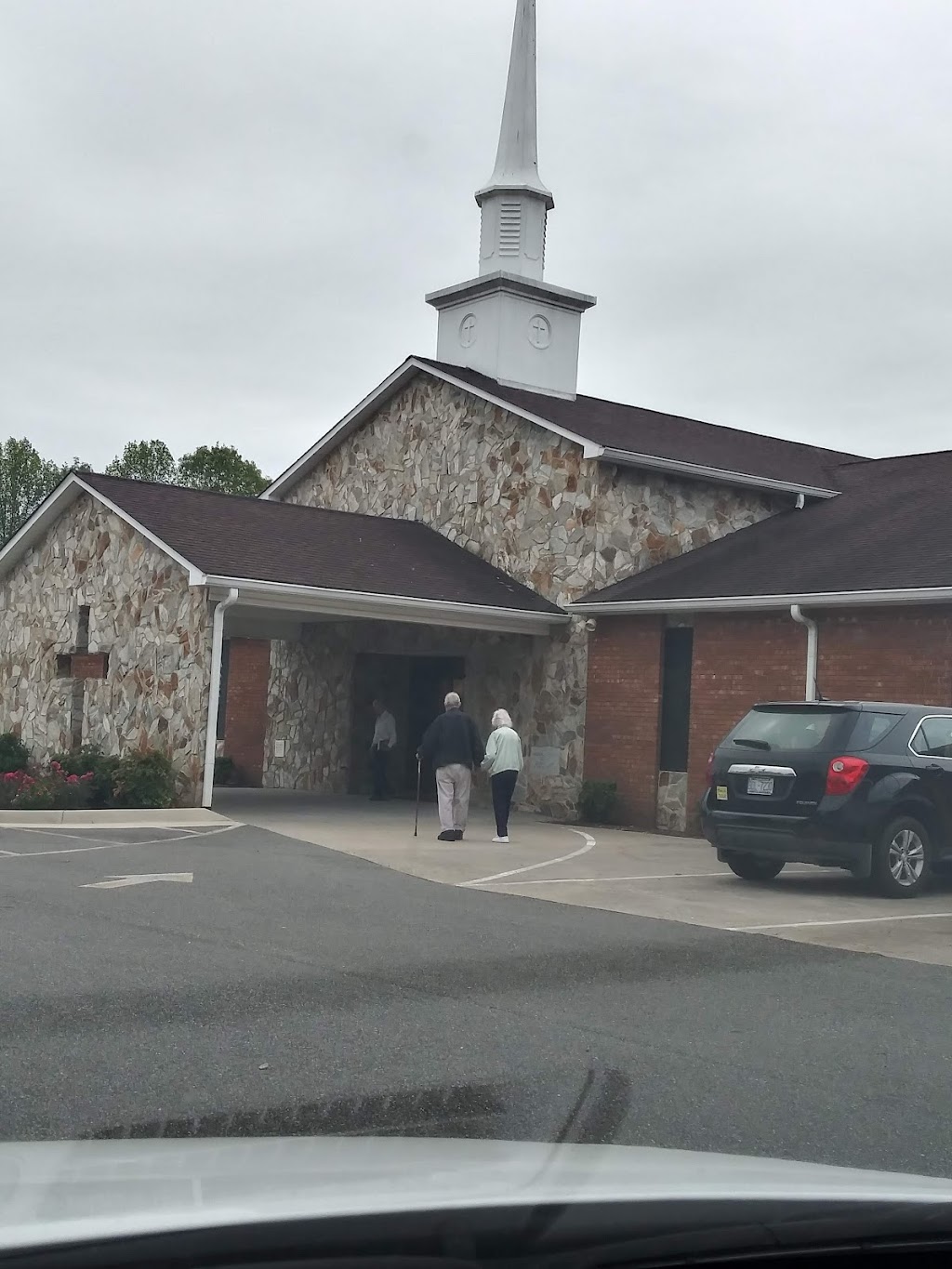 Friendly Worship Center | 1110 Morehead Ave, Ridgeway, VA 24148, USA | Phone: (276) 956-3807