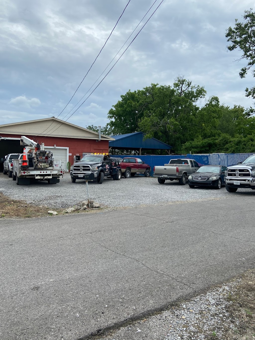 Holeshot Diesel & Auto | 129 W Lyons St, Gallatin, TN 37066, USA | Phone: (615) 527-7114