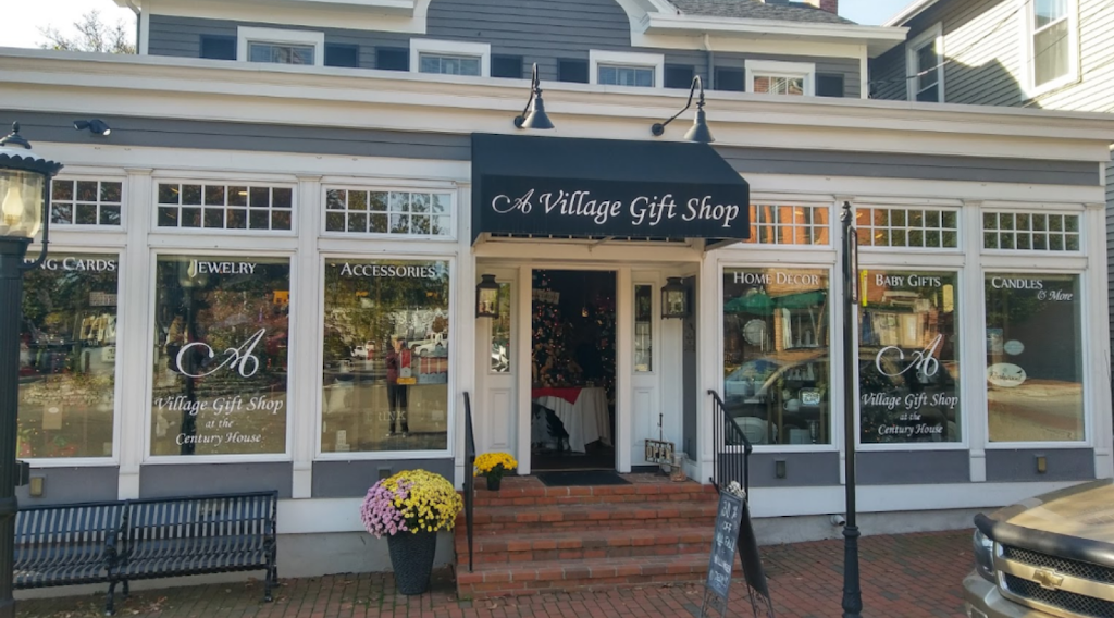 A Village Gift Shop at The Century House | 3 Village Square, Cincinnati, OH 45246, USA | Phone: (513) 771-3927