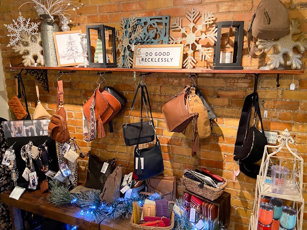 Lulus Retail Therapy | 224 River St N, Delano, MN 55328, USA | Phone: (612) 791-3344