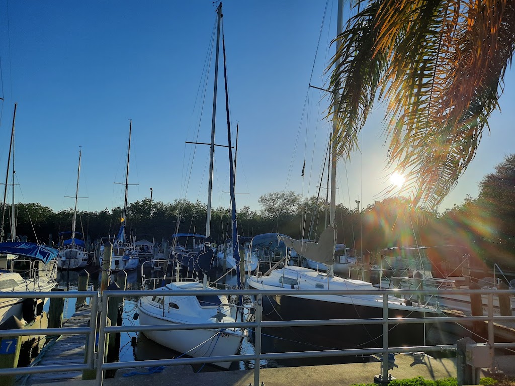 Safety Harbor Waterfront Park | 110 Veterans Memorial Ln, Safety Harbor, FL 34695, USA | Phone: (727) 724-1545
