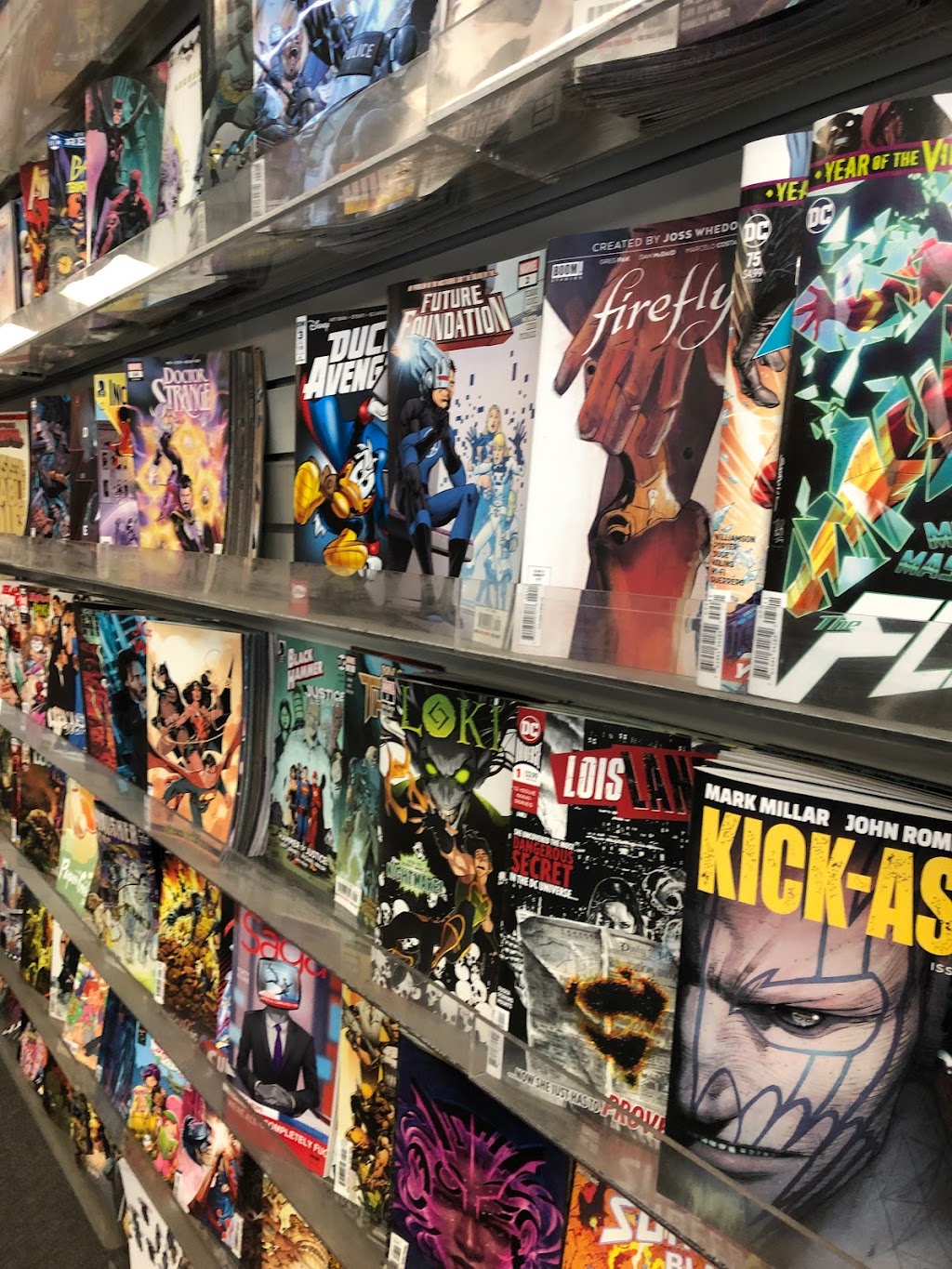 H R Sports Cards & Comics | 2231 10th St #1, Sacramento, CA 95818, USA | Phone: (916) 443-1415