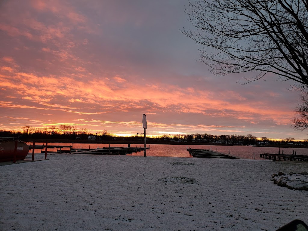 Cass Lake Dry Dock Marina | 4157 Chenlot St, Waterford Twp, MI 48328, USA | Phone: (248) 683-6053