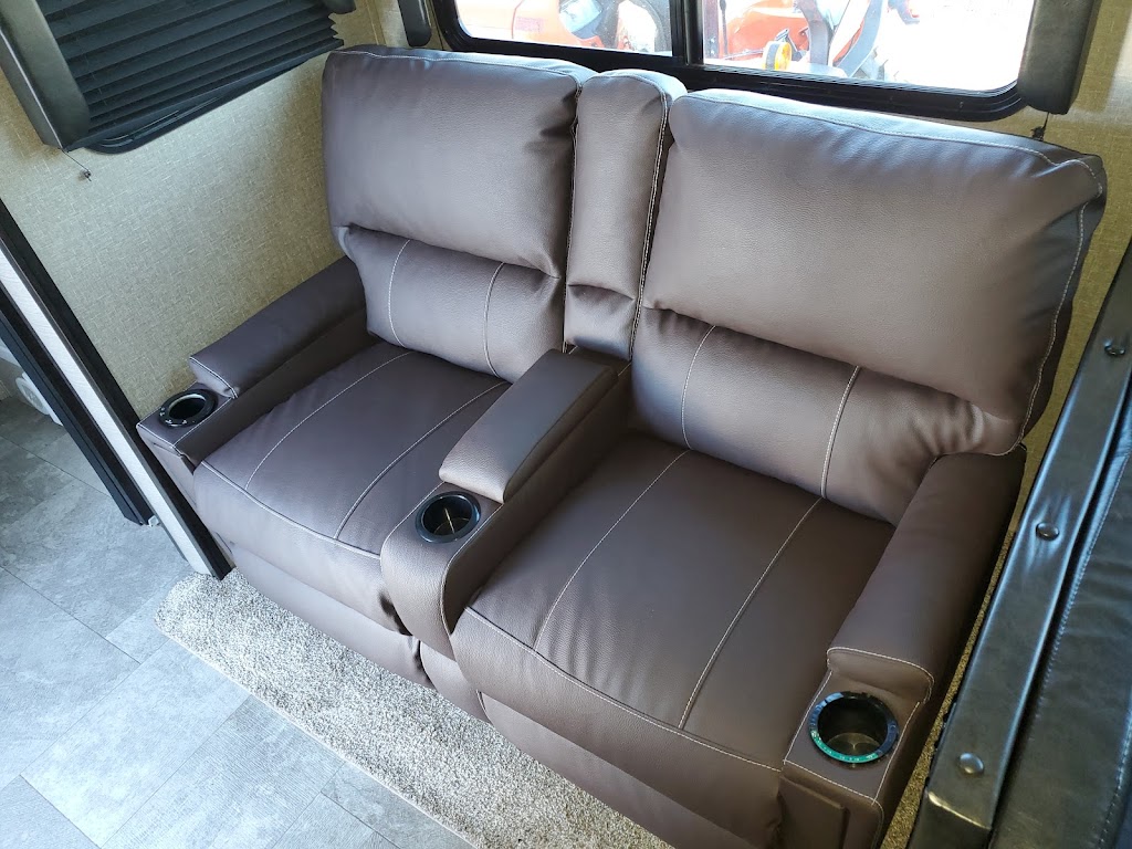 H&H custom canvas and upholstery | 2450 us hwy 441/27, unit D, Fruitland Park, FL 34731, USA | Phone: (352) 430-6497