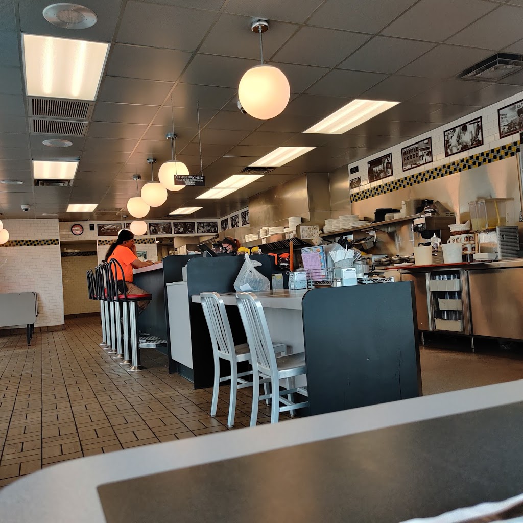 Waffle House | 19260 Timbercrest Cir, Catoosa, OK 74015, USA | Phone: (918) 266-5818