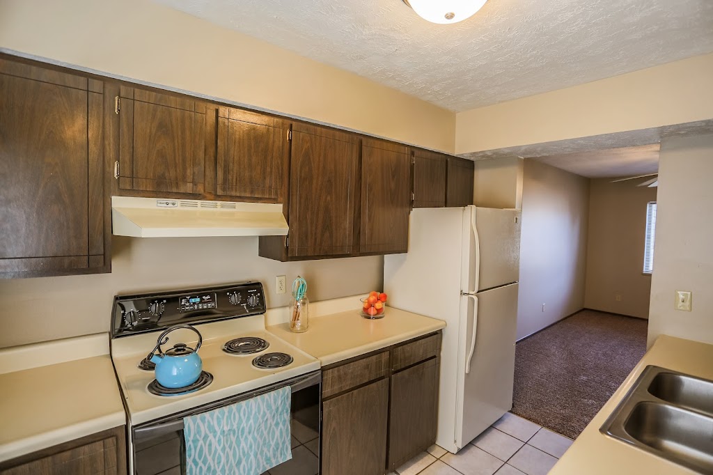 Stony Brook Apartments | 14735 W Plaza, Omaha, NE 68137, USA | Phone: (402) 331-9311