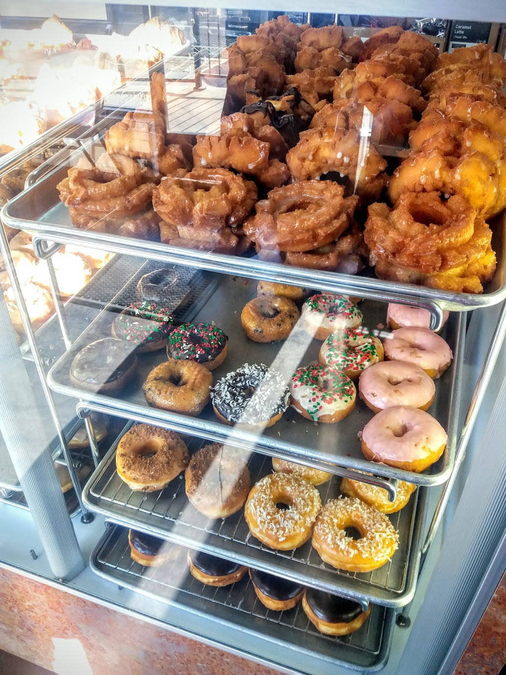 Doughnuts To Go | 1145 11th St, Reedley, CA 93654, USA | Phone: (559) 638-3282