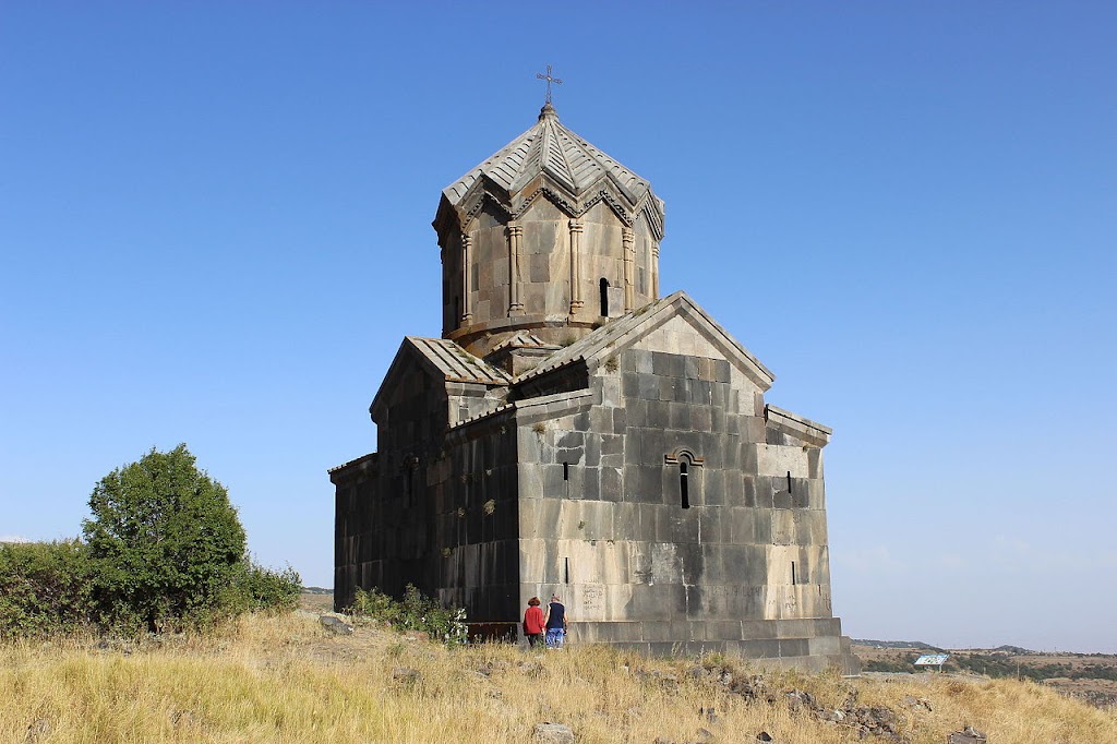Vahramashen Church | 96QH+3CV, Amberd Road, Antarut, Armenia | Phone: 093 966059