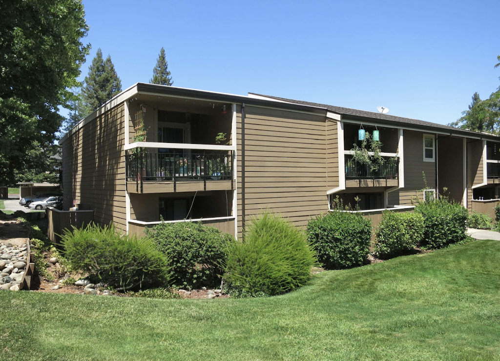 Rollingwood Condominium Rentals | 9160 Madison Ave, Fair Oaks, CA 95628, USA | Phone: (833) 415-1068