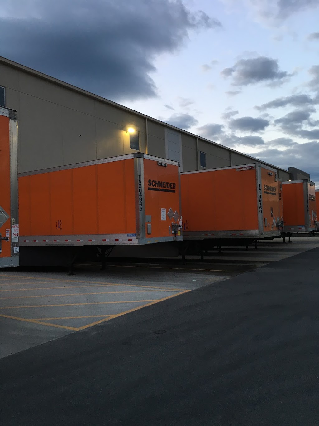 Chewy Fulfillment Center CLT1 | 255 Front Creek Rd, Salisbury, NC 28146, USA | Phone: (844) 980-2081