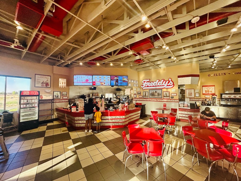 Freddys Frozen Custard & Steakburgers | 21467 N John Wayne Pkwy, Maricopa, AZ 85139, USA | Phone: (520) 568-5060