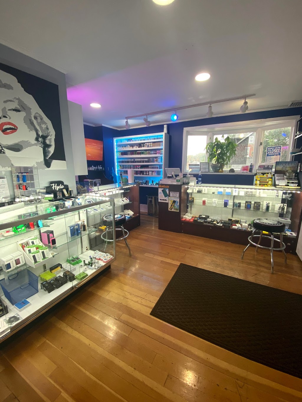 Loyal Vape Co | 346 E King St, Malvern, PA 19355, USA | Phone: (484) 328-8104